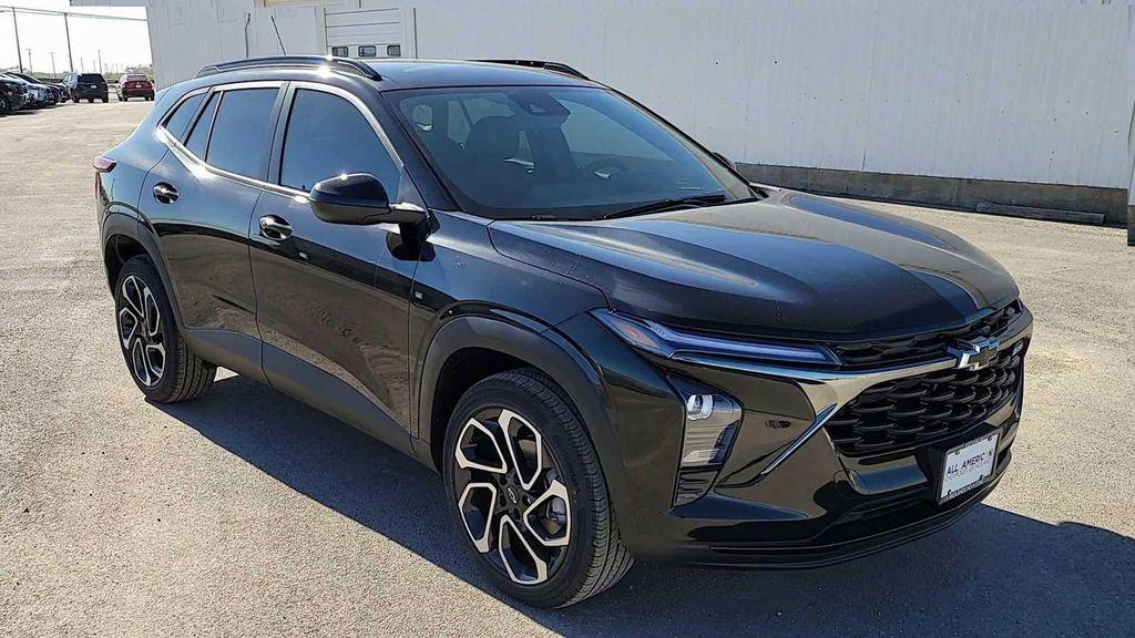 new 2025 Chevrolet Trax car, priced at $26,690