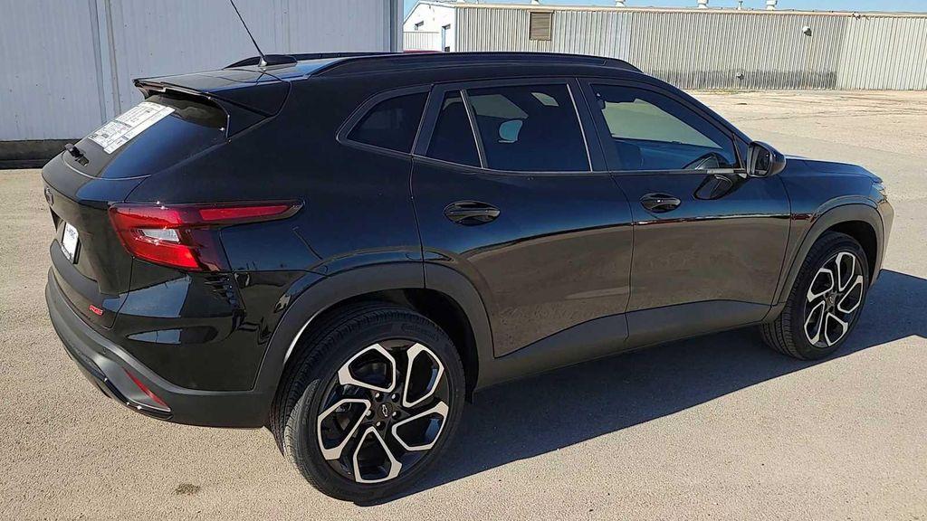 new 2025 Chevrolet Trax car, priced at $26,690