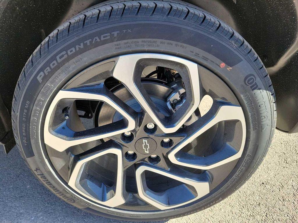 new 2025 Chevrolet Trax car, priced at $26,690