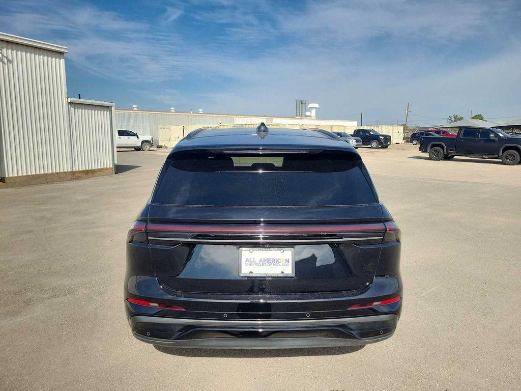 used 2024 Lincoln Nautilus car, priced at $56,000