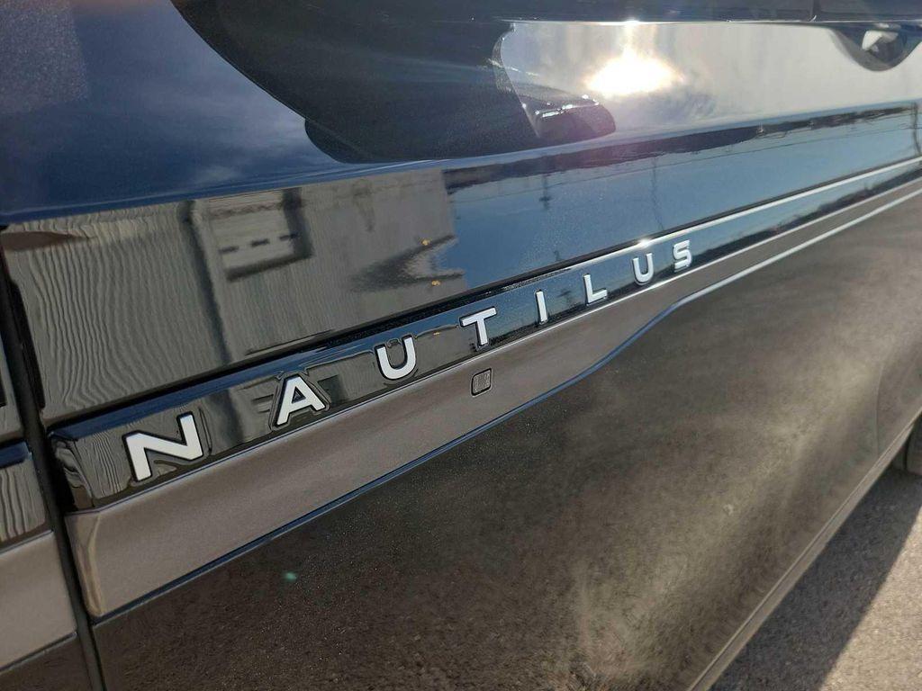 used 2024 Lincoln Nautilus car, priced at $56,000