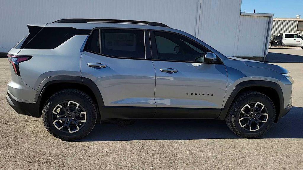 new 2026 Chevrolet Equinox car, priced at $37,415