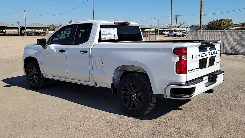 new 2026 Chevrolet Silverado 1500 car, priced at $43,055