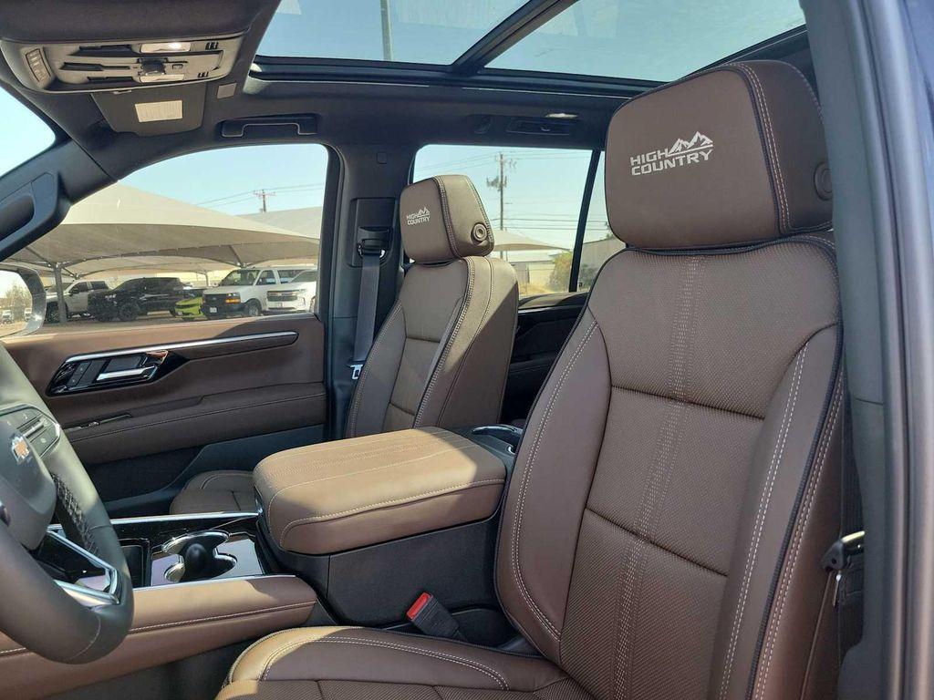 new 2025 Chevrolet Tahoe car, priced at $86,005