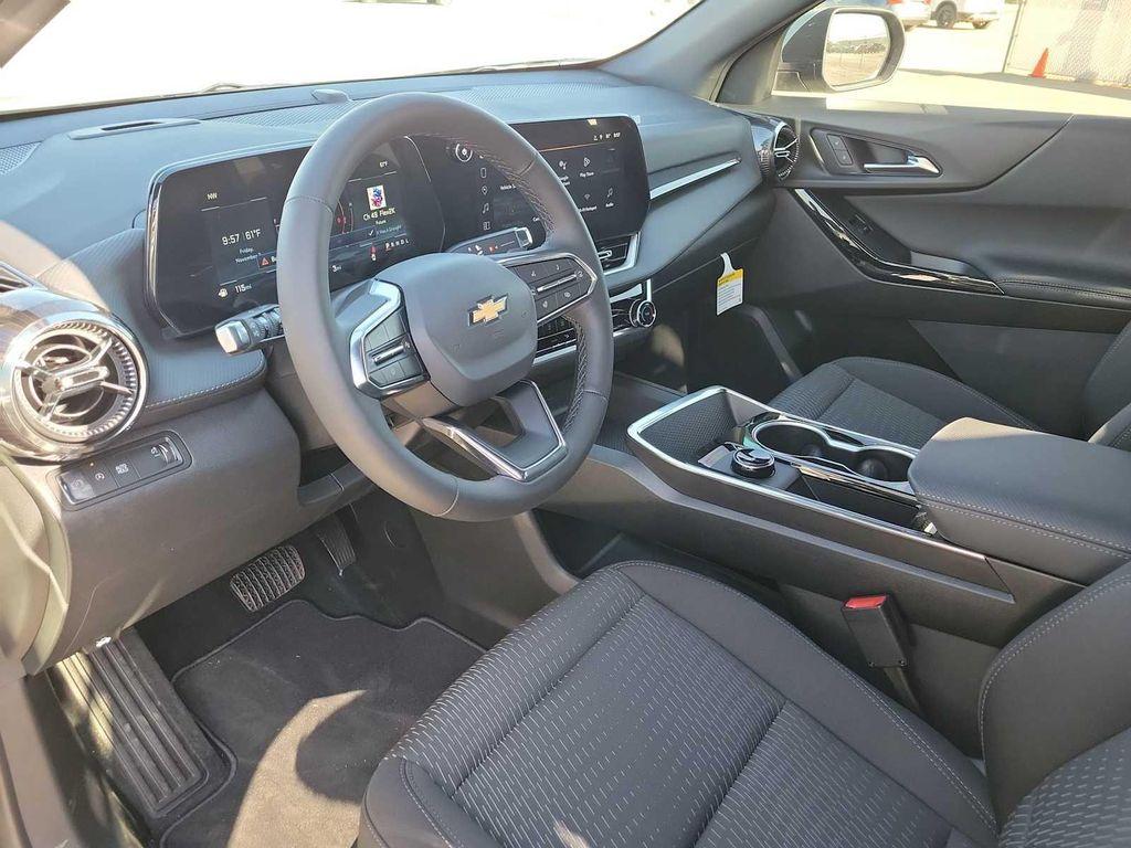 new 2026 Chevrolet Equinox car, priced at $30,495