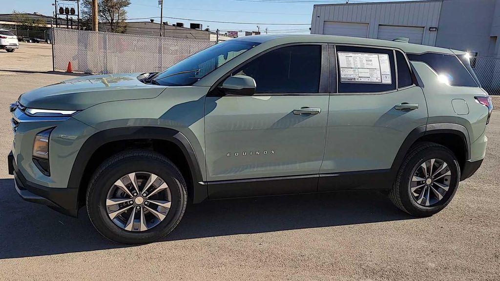 new 2026 Chevrolet Equinox car, priced at $30,495