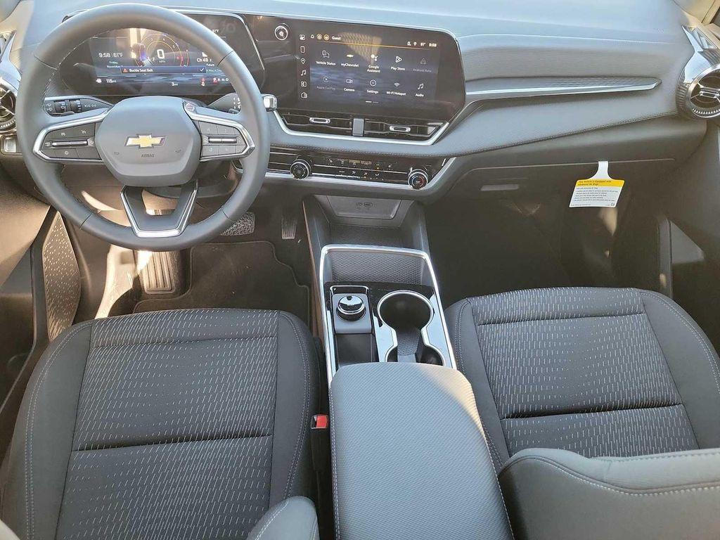 new 2026 Chevrolet Equinox car, priced at $30,495