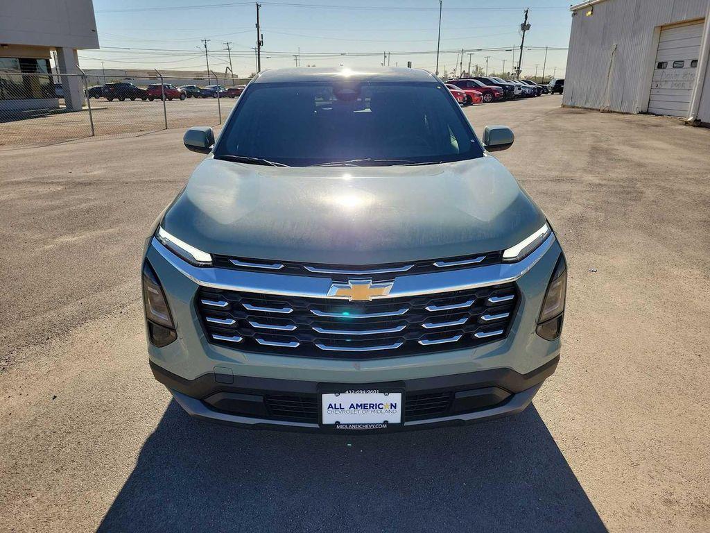 new 2026 Chevrolet Equinox car, priced at $30,495