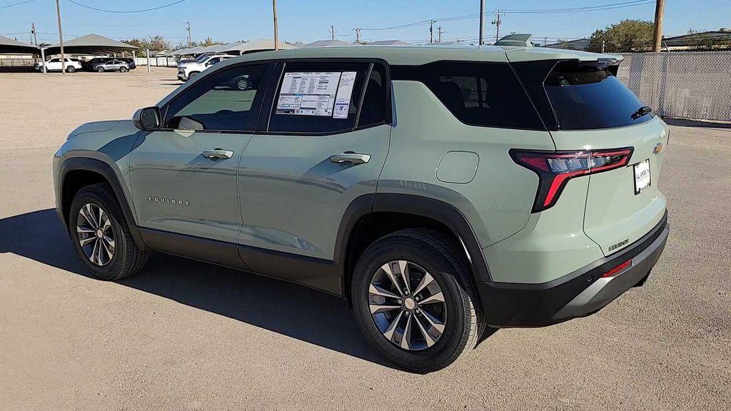 new 2026 Chevrolet Equinox car, priced at $30,495