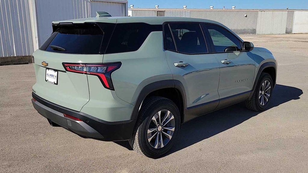 new 2026 Chevrolet Equinox car, priced at $30,495