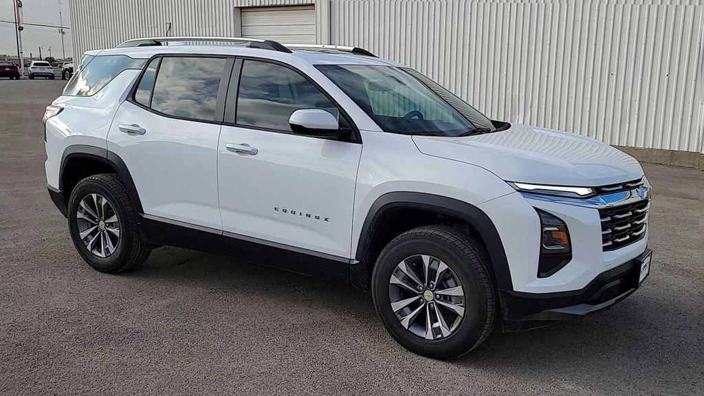 new 2026 Chevrolet Equinox car, priced at $34,190