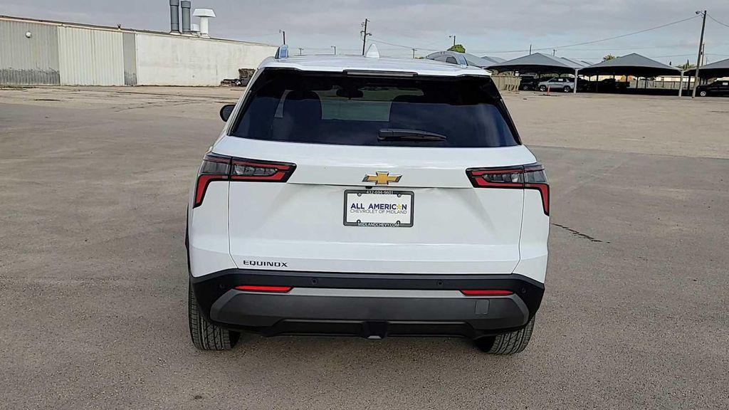 new 2026 Chevrolet Equinox car, priced at $34,190