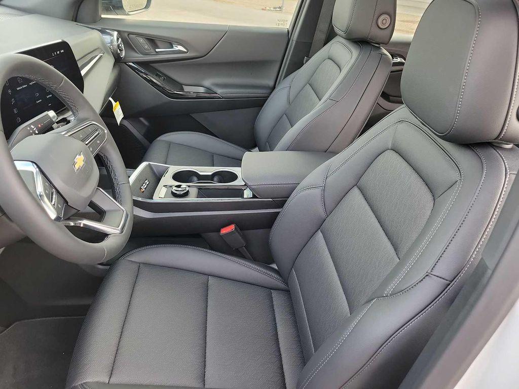 new 2026 Chevrolet Equinox car, priced at $34,190