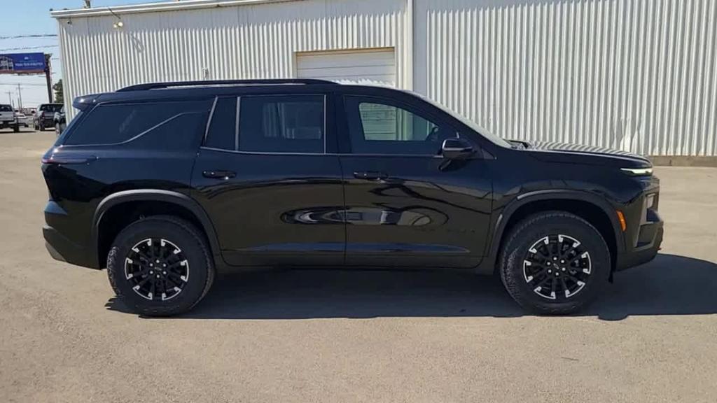 new 2026 Chevrolet Traverse car, priced at $55,955