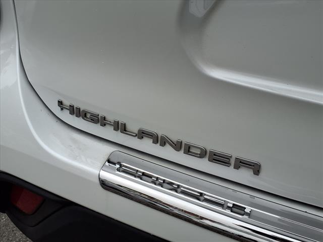 used 2023 Toyota Highlander car, priced at $35,865