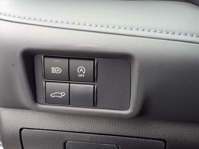 used 2023 Toyota Highlander car, priced at $35,865