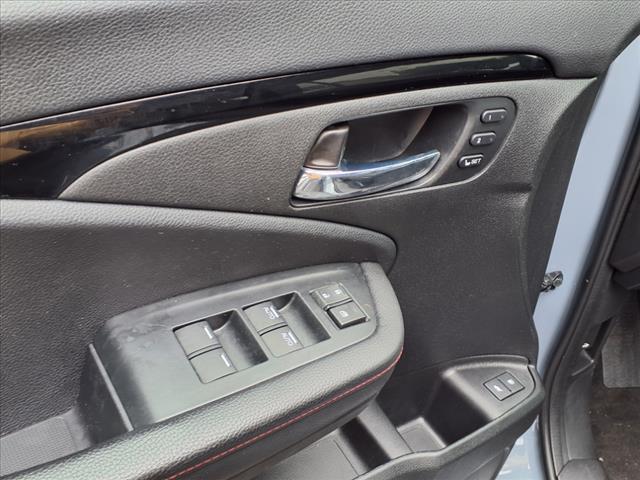 used 2022 Honda Pilot car, priced at $37,990