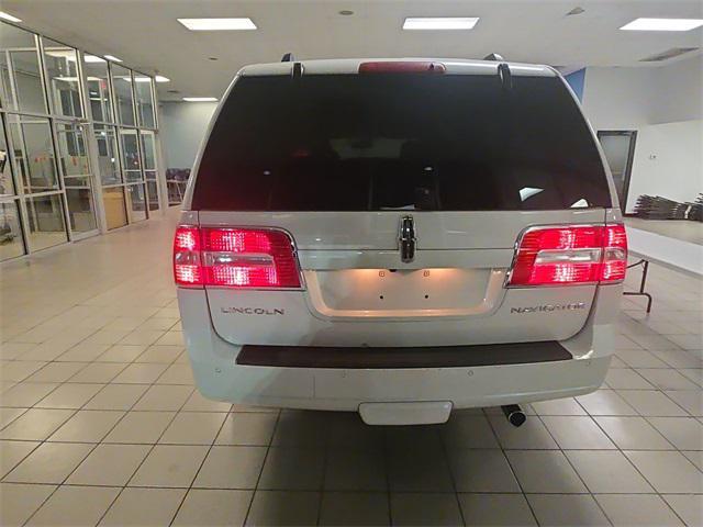 used 2013 Lincoln Navigator car, priced at $12,500