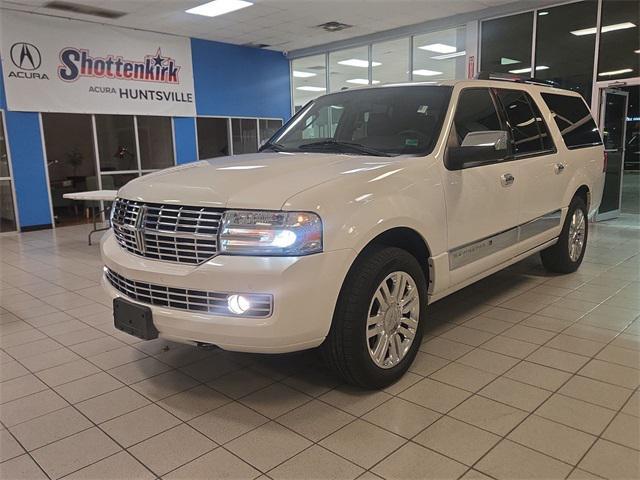 used 2013 Lincoln Navigator car, priced at $12,500