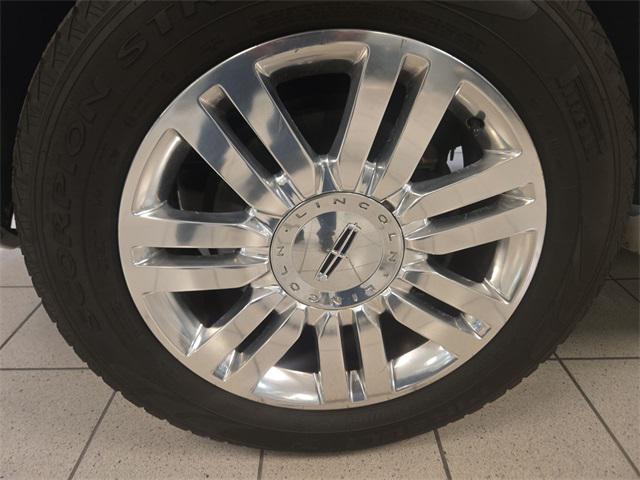used 2013 Lincoln Navigator car, priced at $12,500