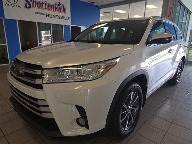 used 2018 Toyota Highlander car, priced at $24,442