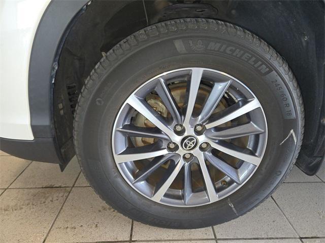 used 2018 Toyota Highlander car, priced at $24,442