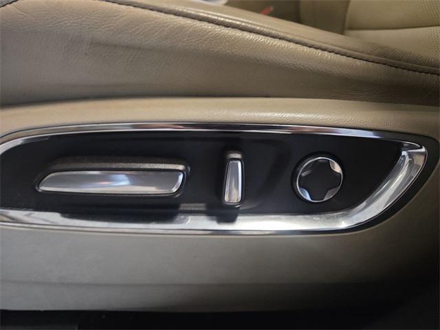 used 2020 Acura MDX car, priced at $30,515