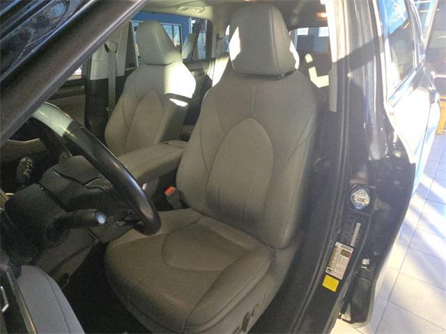 used 2021 Toyota Highlander car, priced at $30,500