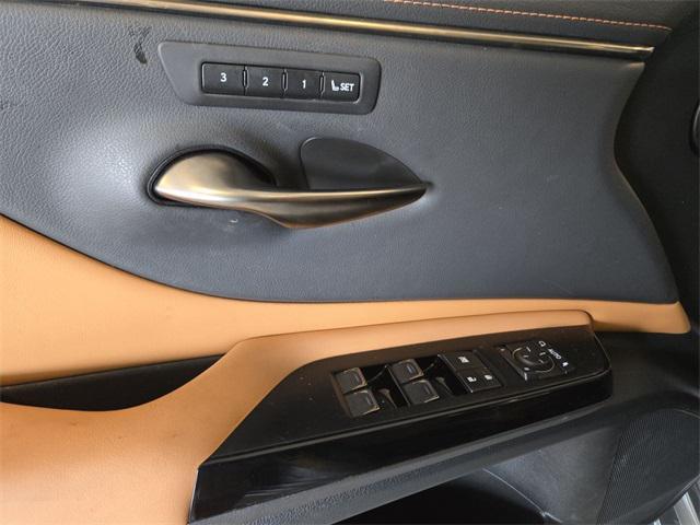used 2022 Lexus ES 350 car, priced at $37,763