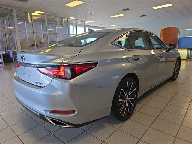 used 2022 Lexus ES 350 car, priced at $37,763