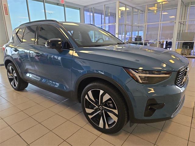 used 2023 Volvo XC40 car, priced at $34,078