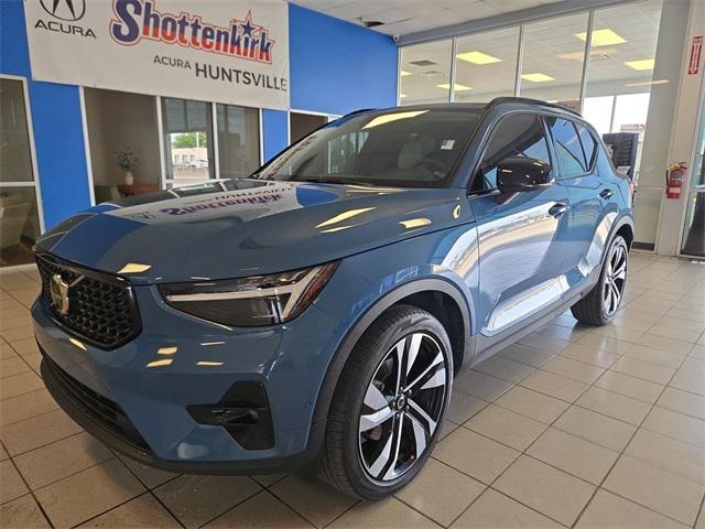 used 2023 Volvo XC40 car, priced at $34,078