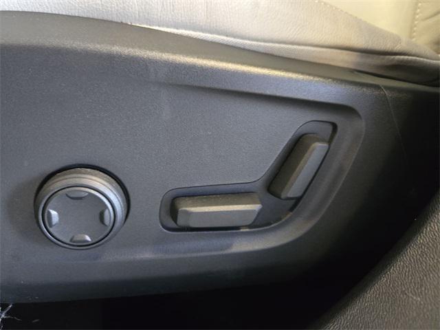 used 2023 Volvo XC40 car, priced at $34,078