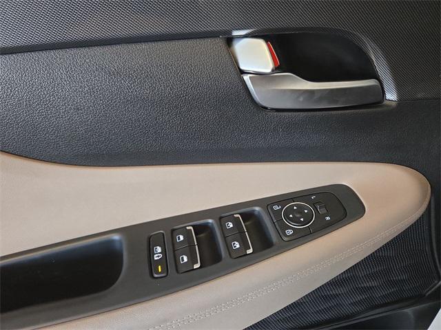 used 2022 Hyundai Santa Fe car, priced at $25,500