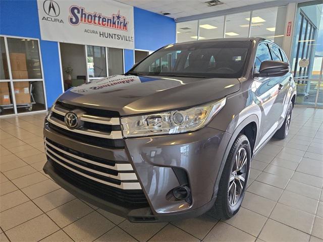used 2019 Toyota Highlander car, priced at $23,550