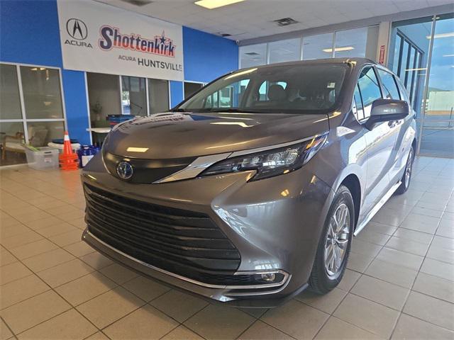 used 2024 Toyota Sienna car, priced at $41,598