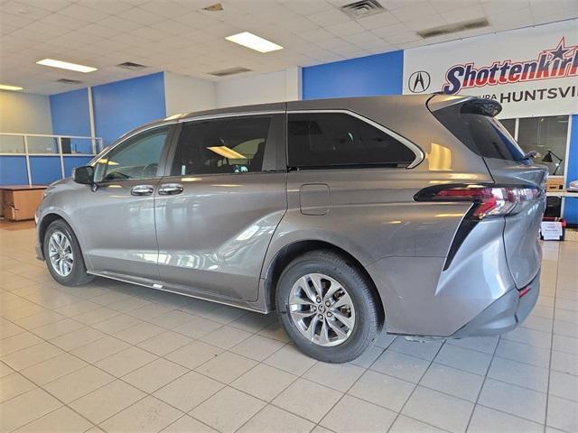used 2024 Toyota Sienna car, priced at $41,598
