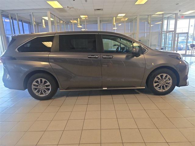 used 2024 Toyota Sienna car, priced at $41,598