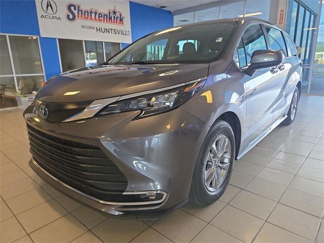 used 2024 Toyota Sienna car, priced at $41,598