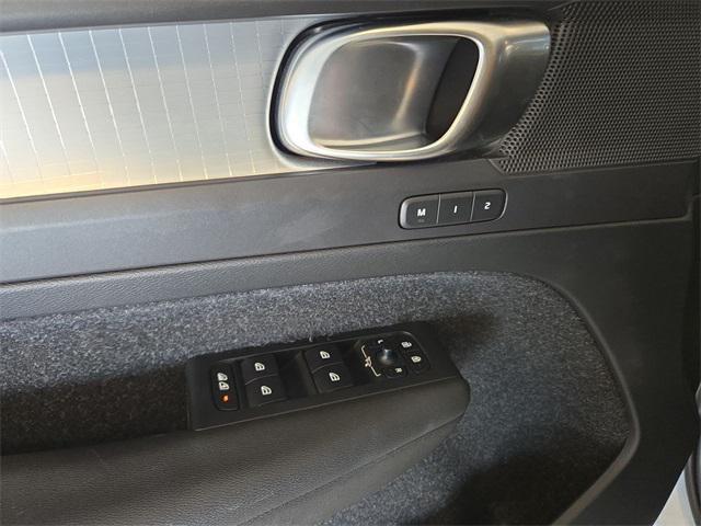used 2020 Volvo XC40 car, priced at $22,000