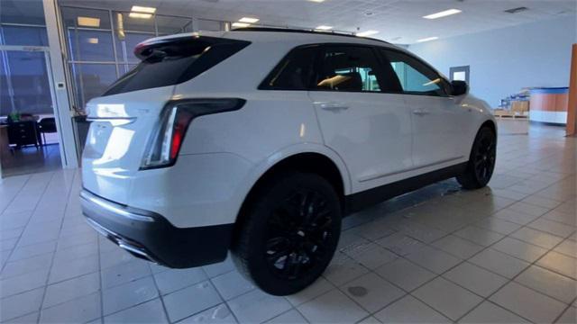 used 2021 Cadillac XT5 car, priced at $33,239