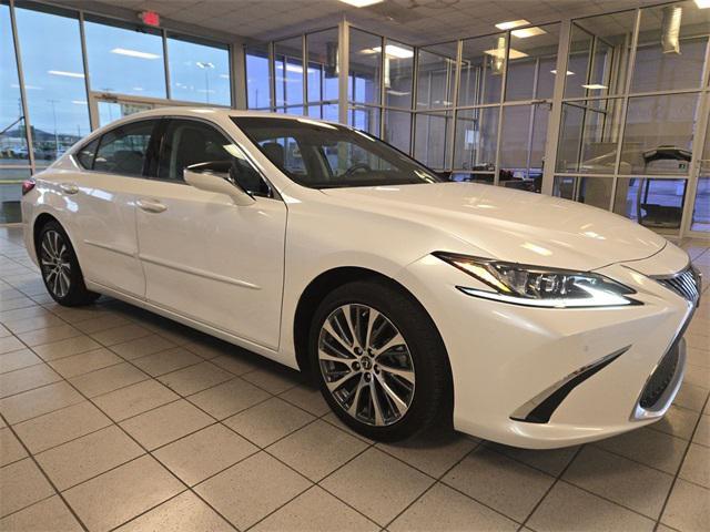 used 2021 Lexus ES 350 car, priced at $36,126