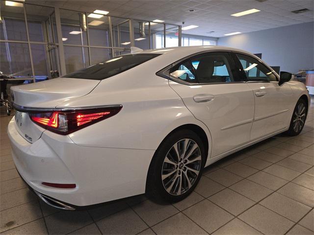 used 2021 Lexus ES 350 car, priced at $36,126