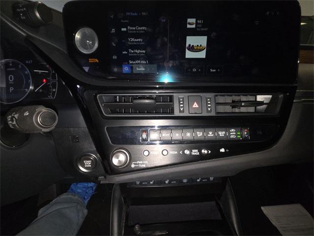 used 2023 Lexus ES 350 car, priced at $41,000