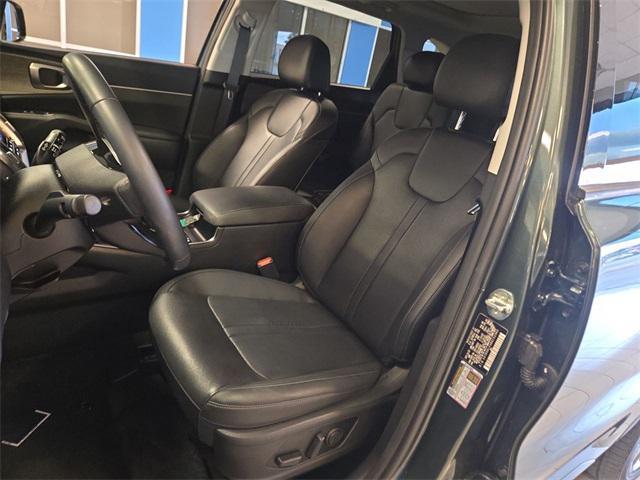 used 2022 Kia Sorento car, priced at $29,912