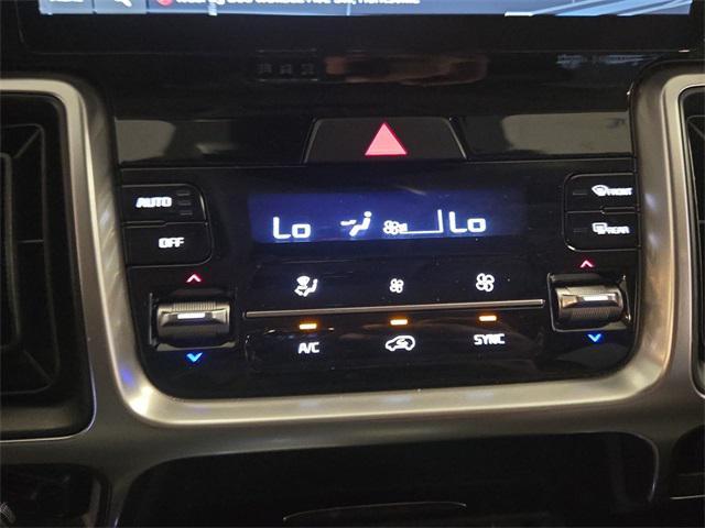 used 2022 Kia Sorento car, priced at $29,912