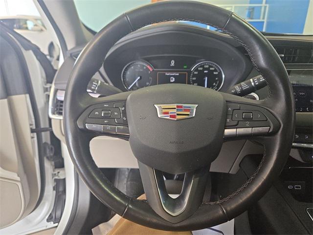 used 2022 Cadillac XT4 car, priced at $23,726