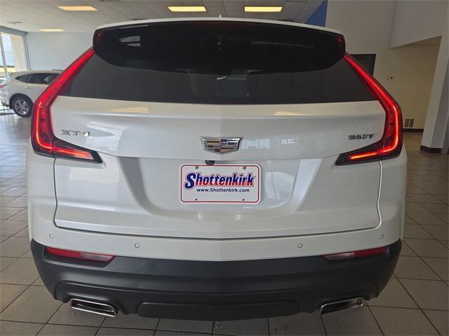 used 2022 Cadillac XT4 car, priced at $23,726
