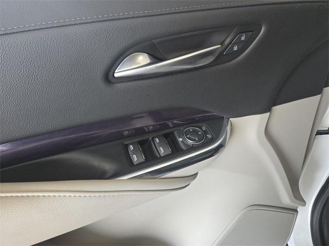 used 2022 Cadillac XT4 car, priced at $23,726