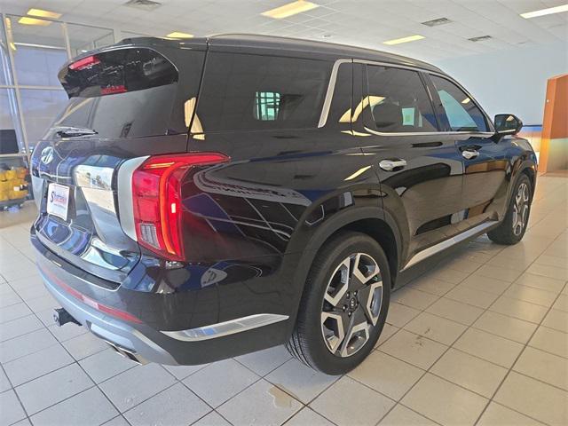 used 2025 Hyundai Palisade car, priced at $44,899